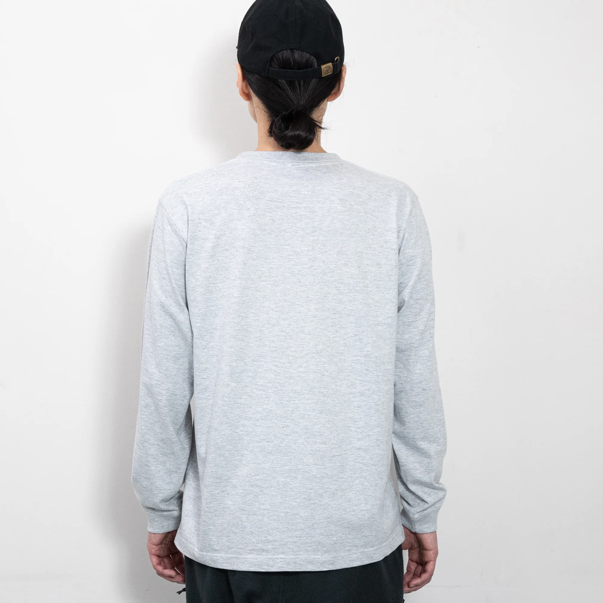 Long-Sleeve Unisex Dokumi T-Shirt - Image 11